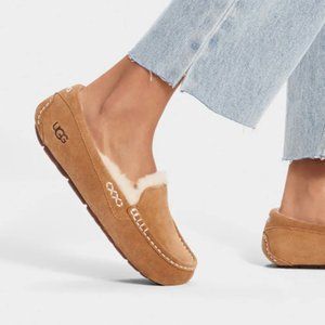 NWT UGG Ansley Slippers 6 Wide